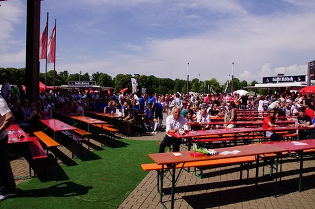 Com Together Cup